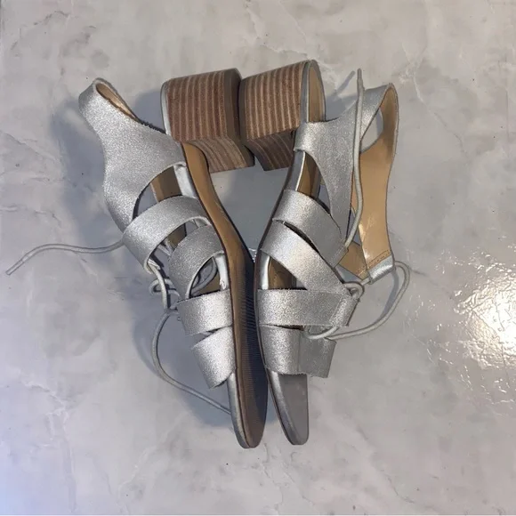 Silver low heels - Picture 3 of 5